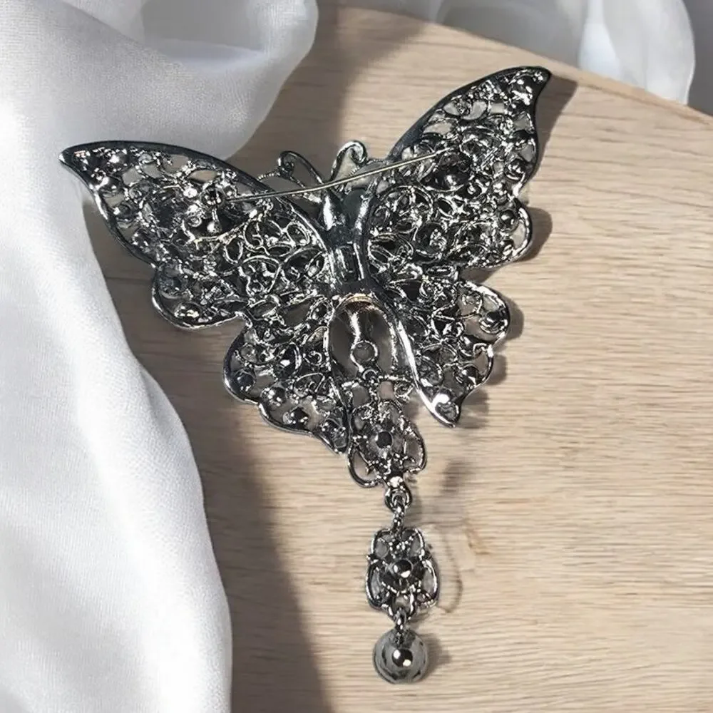Smokey Crystal Butterfly Brooch Antique Tone Art Deco Style Dangle – Dark Glam